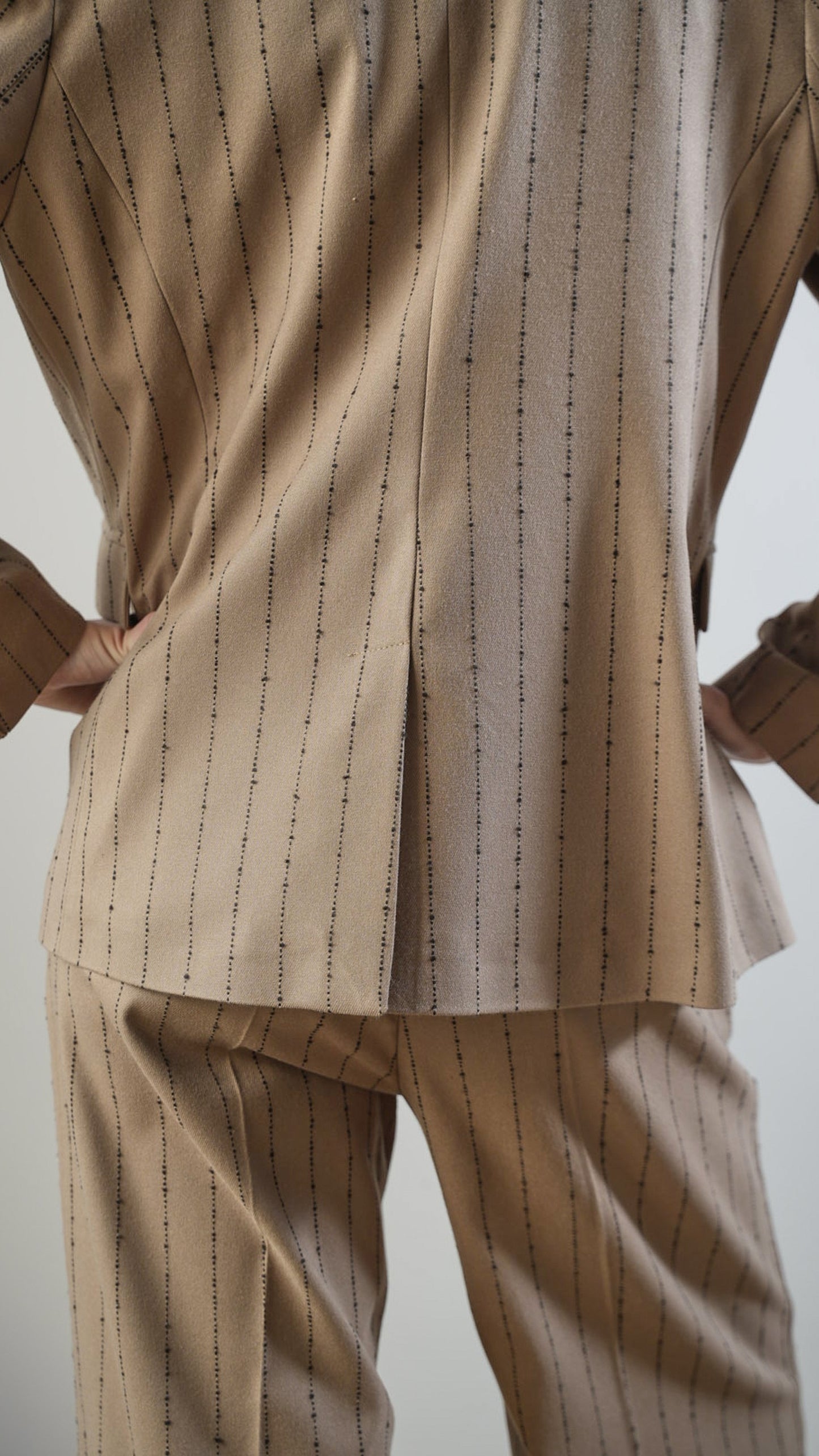 Tensione In - Blazer beige gessato nero - ART.26B131AI25CAMP