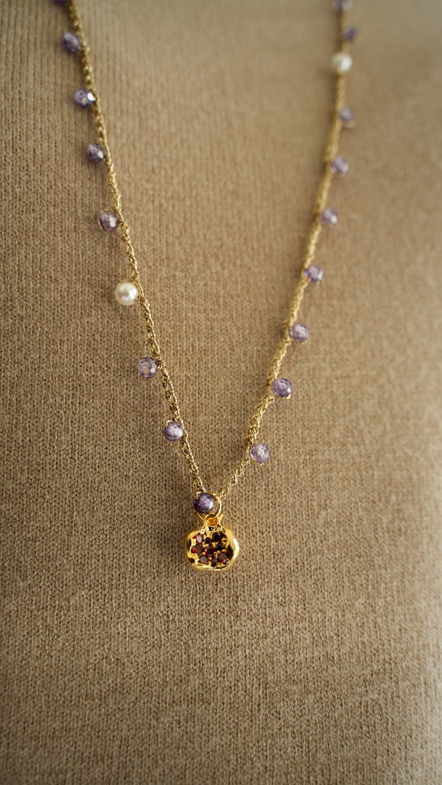 Via Roma - Collana "Melograna"