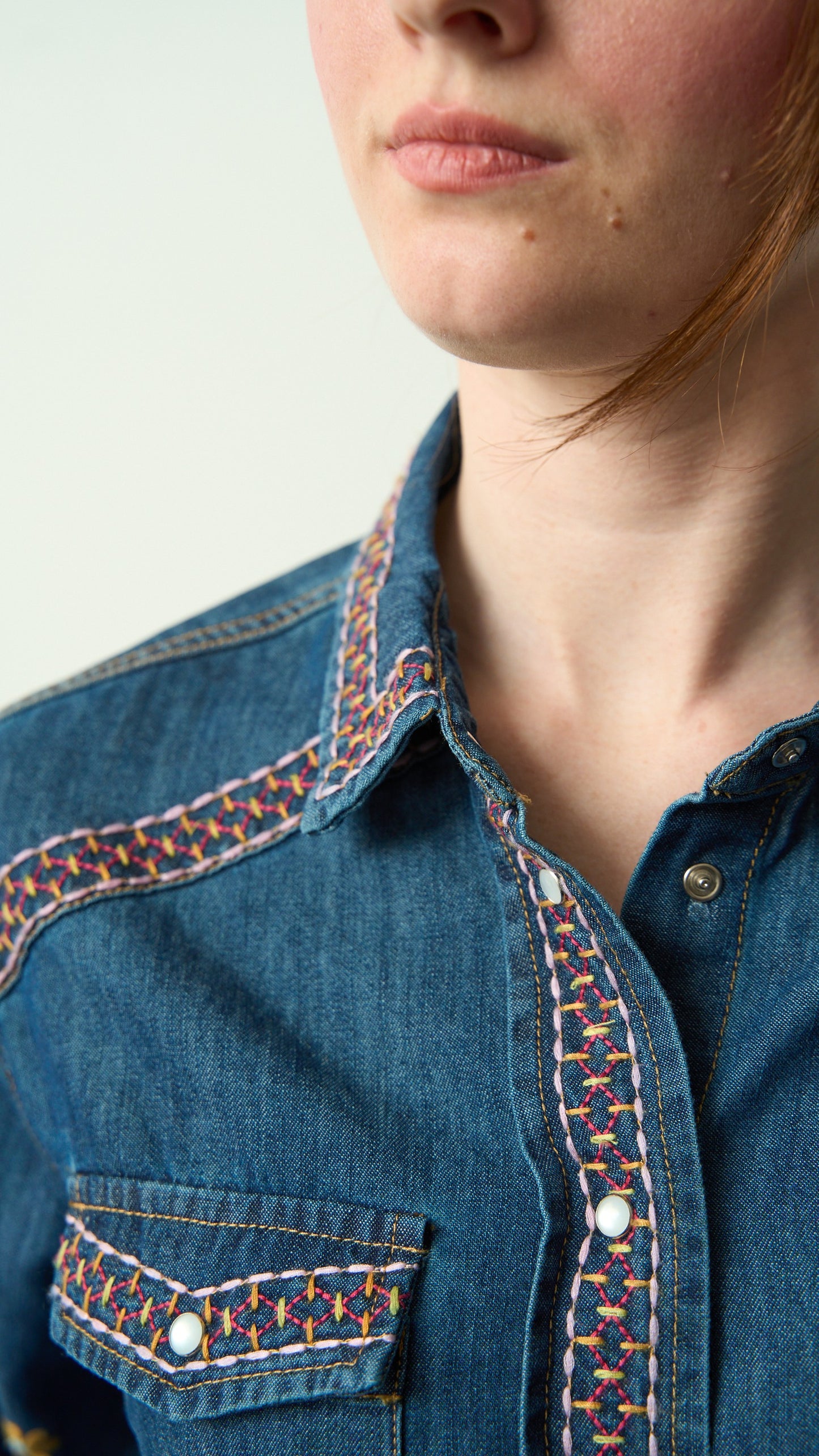 Kontatto - Camicia denim ricamata - ART.MU4000N