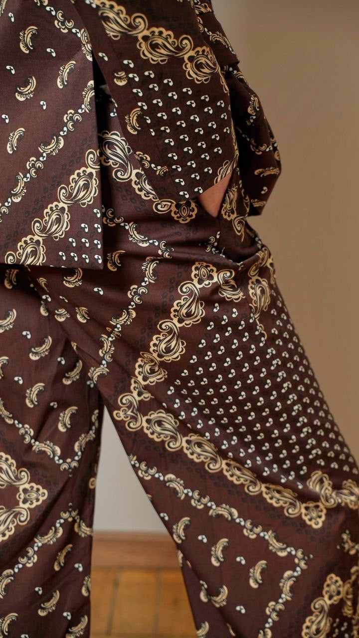 Tensione In - Blazer bandana sfondo marrone - ART.36546