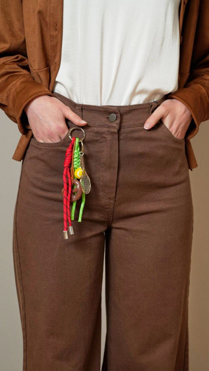 Tensione In - Pantaloni tinta unita marroni con charms - ART.PA3893-GAD