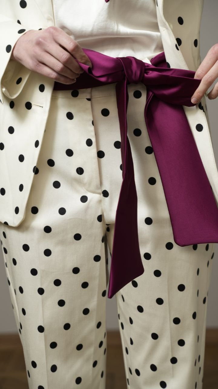 Tensione In - Pantaloni a pois neri con sfondo bianco - ART.TES25P114