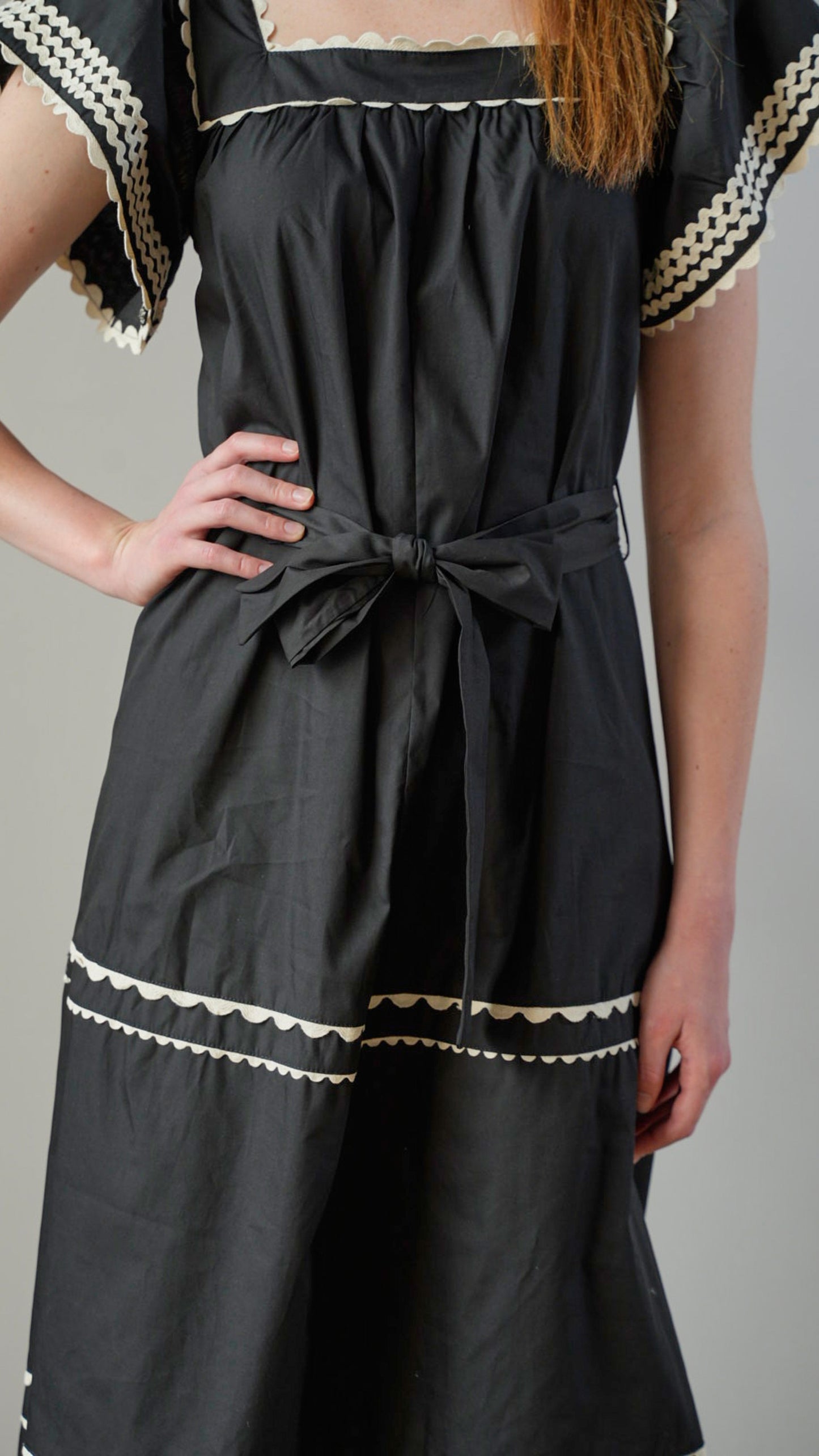 Zahjr - Abito lungo nero con dettagli in pizzo - ART.53539937