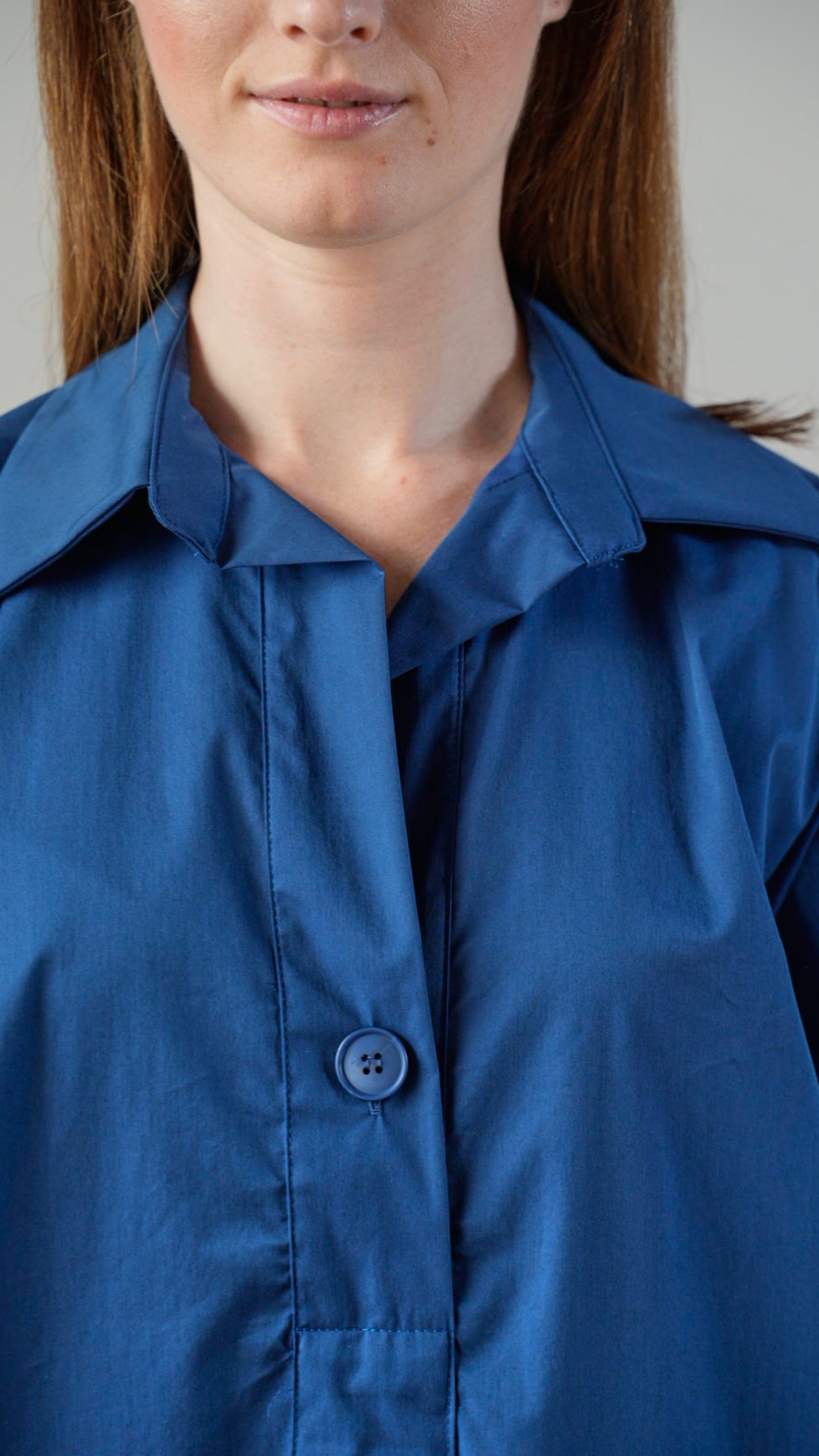 Lokita - Abito tinta unita blu con collo - ART.LOK014/1238/25SSPR