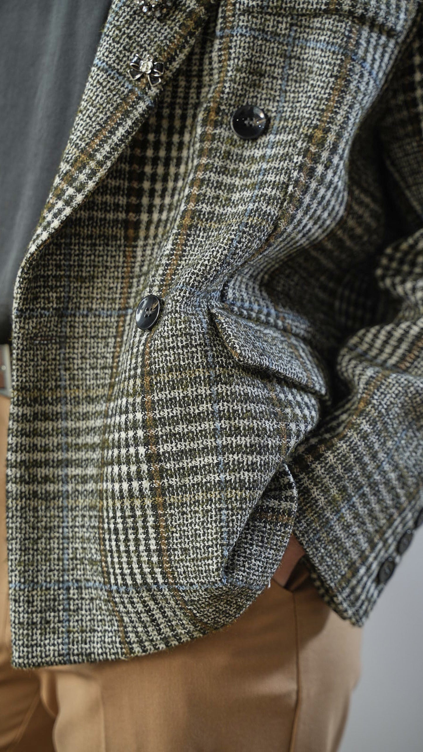 Tensione In - Blazer a quadri con spille removibili - ART.26B122AI25CAMP