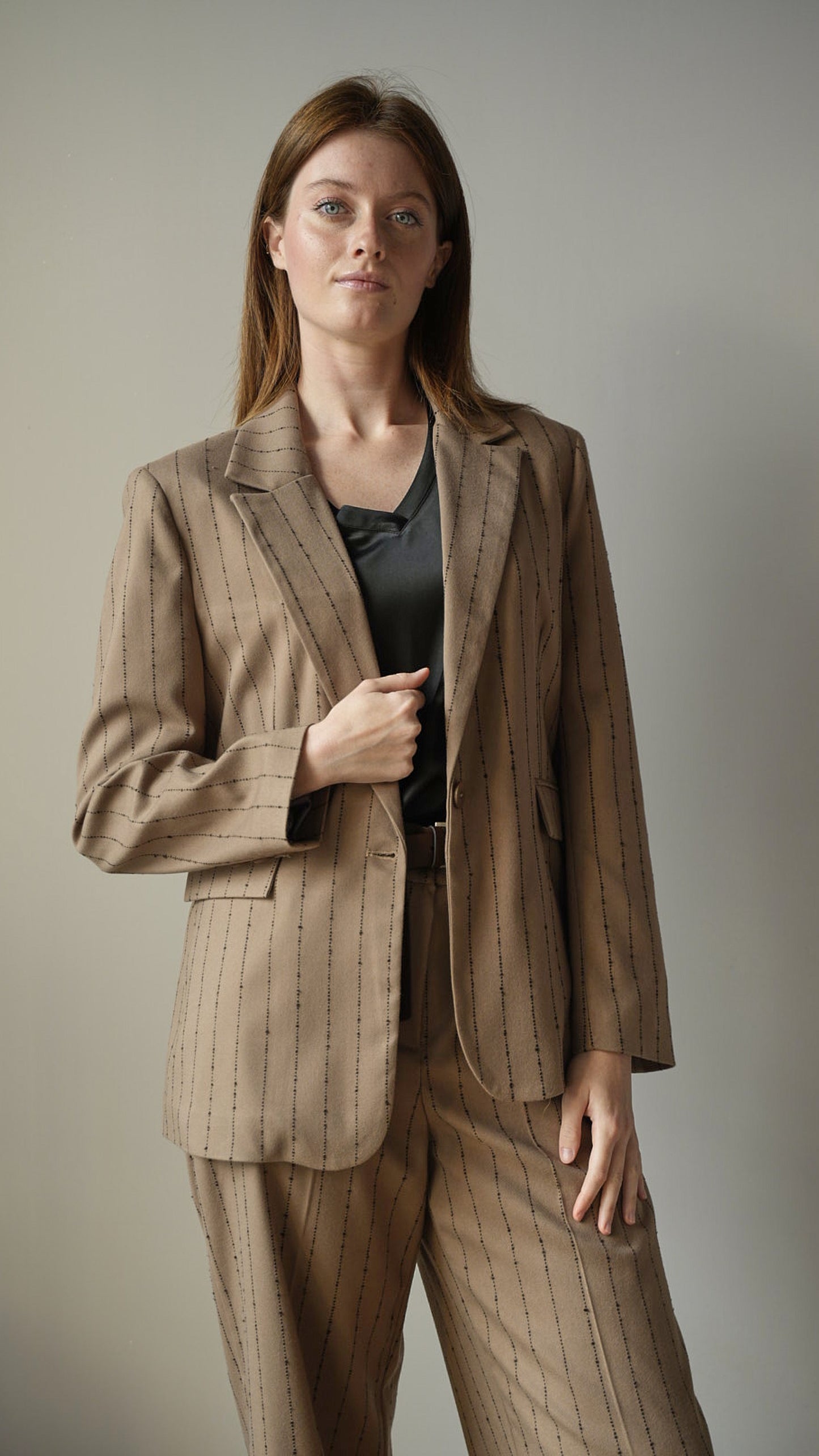 Tensione In - Blazer beige gessato nero - ART.26B131AI25CAMP