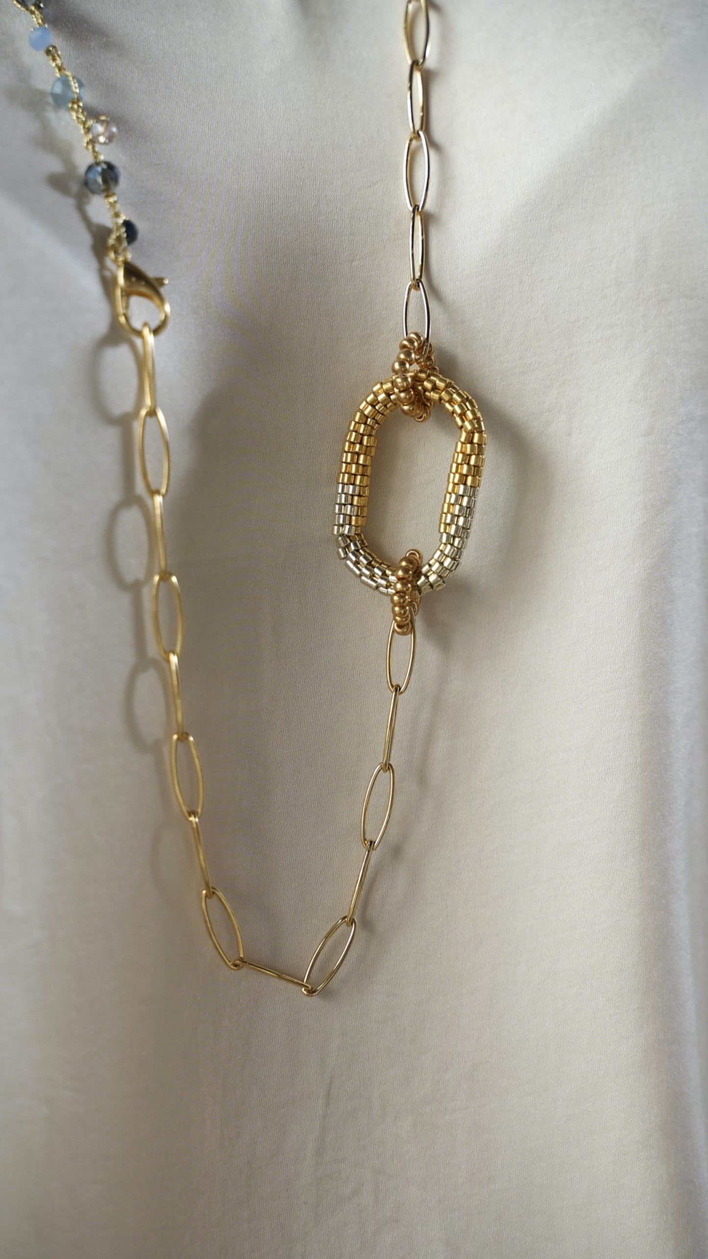 Via Roma - Collana "Antonella"