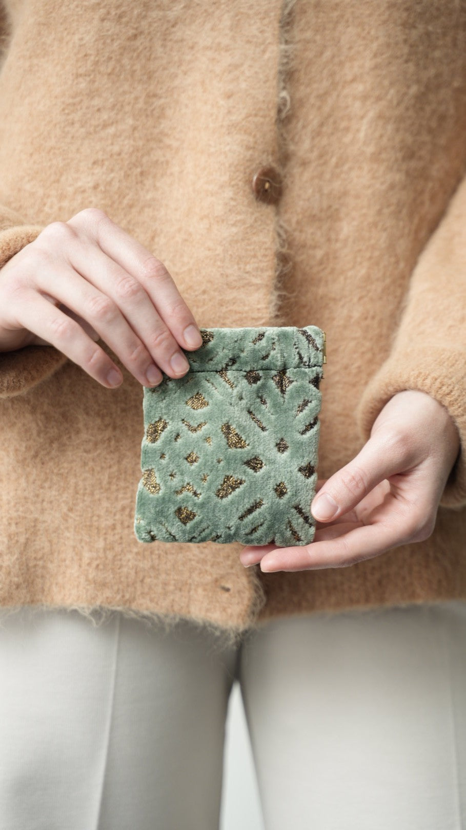 Via Roma - Porta monete, cucito a mano