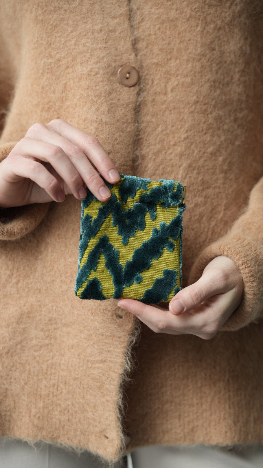 Via Roma - Porta monete, cucito a mano