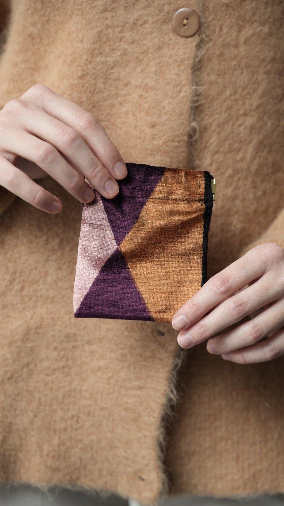 Via Roma - Porta monete, cucito a mano