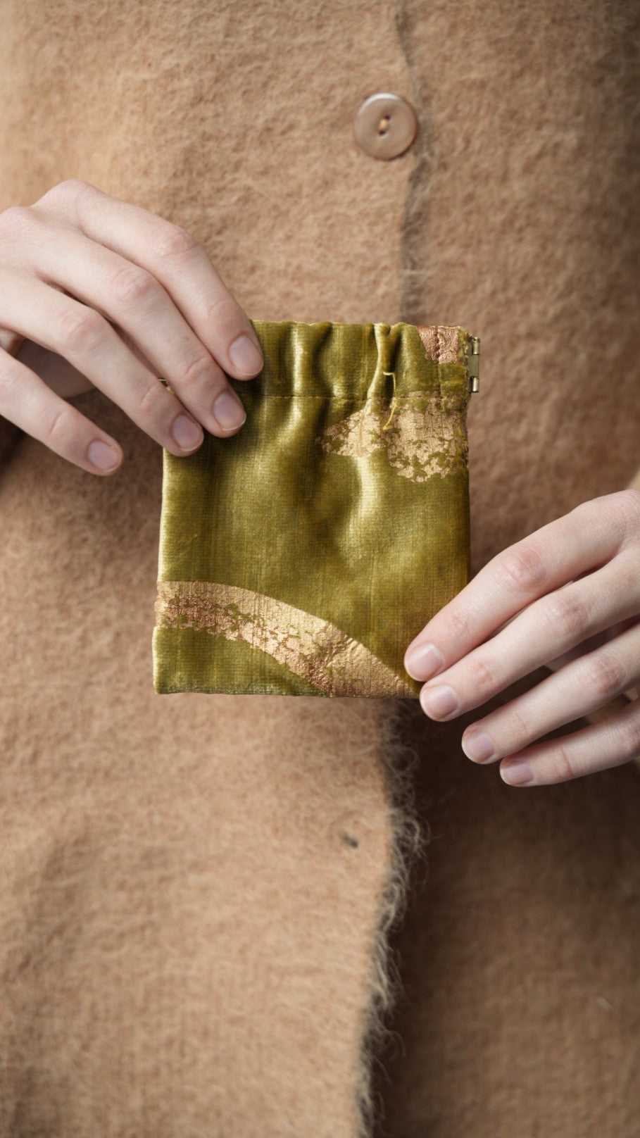 Via Roma - Porta monete, cucito a mano