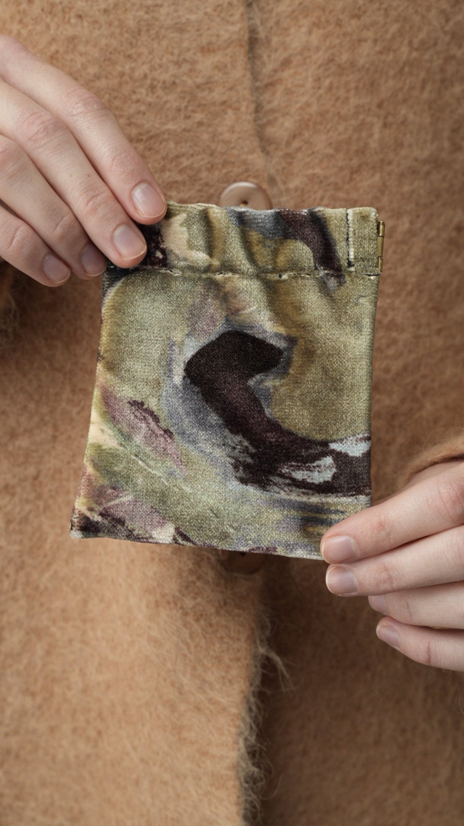 Via Roma - Porta monete, cucito a mano