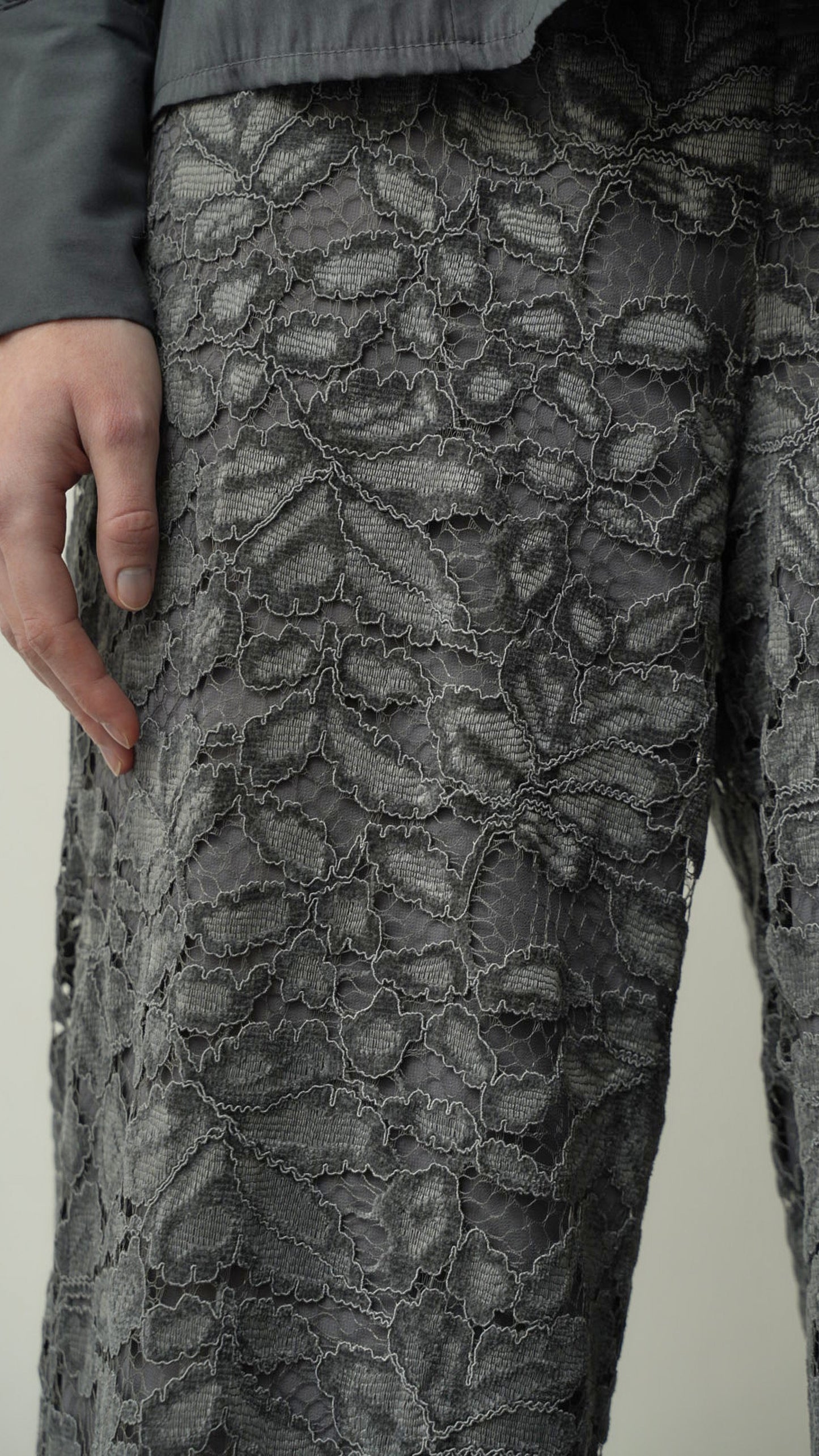 King Kong - Pantaloni grigi in pizzo - ART.RI8EG22