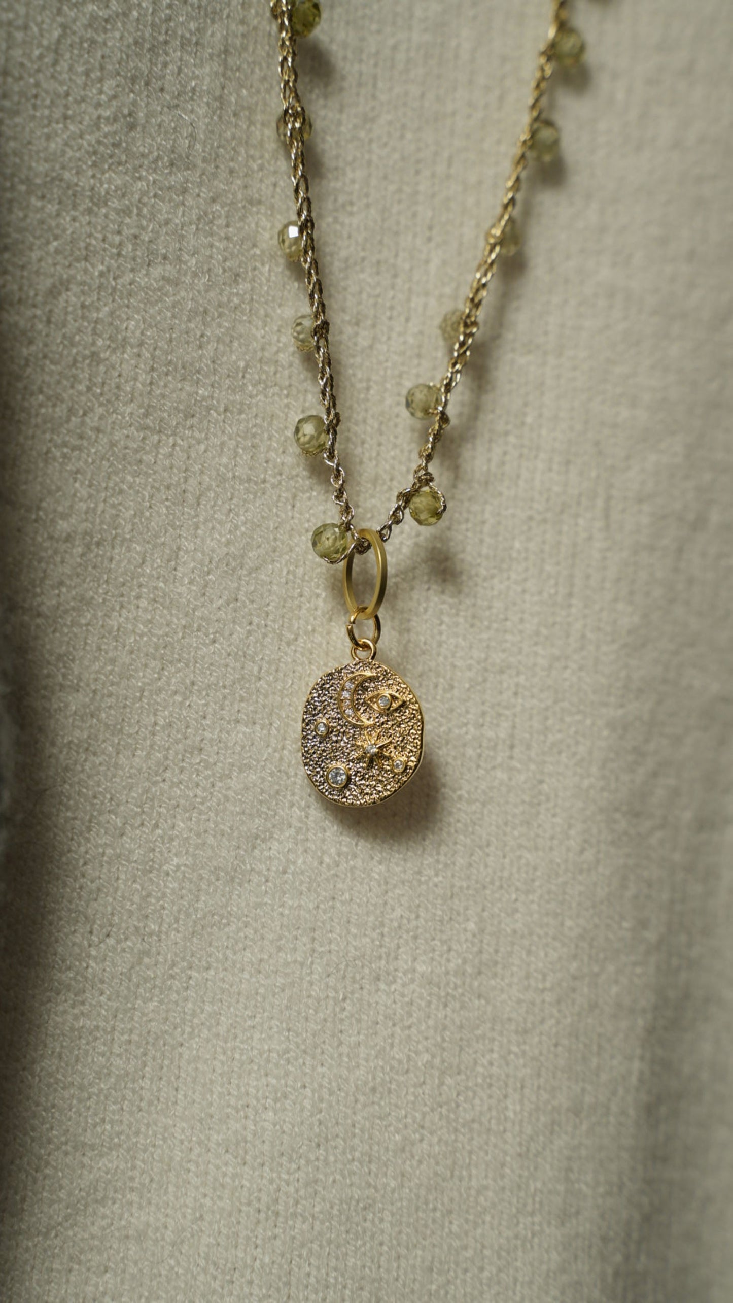 Via Roma - Collana "Esmeralda"