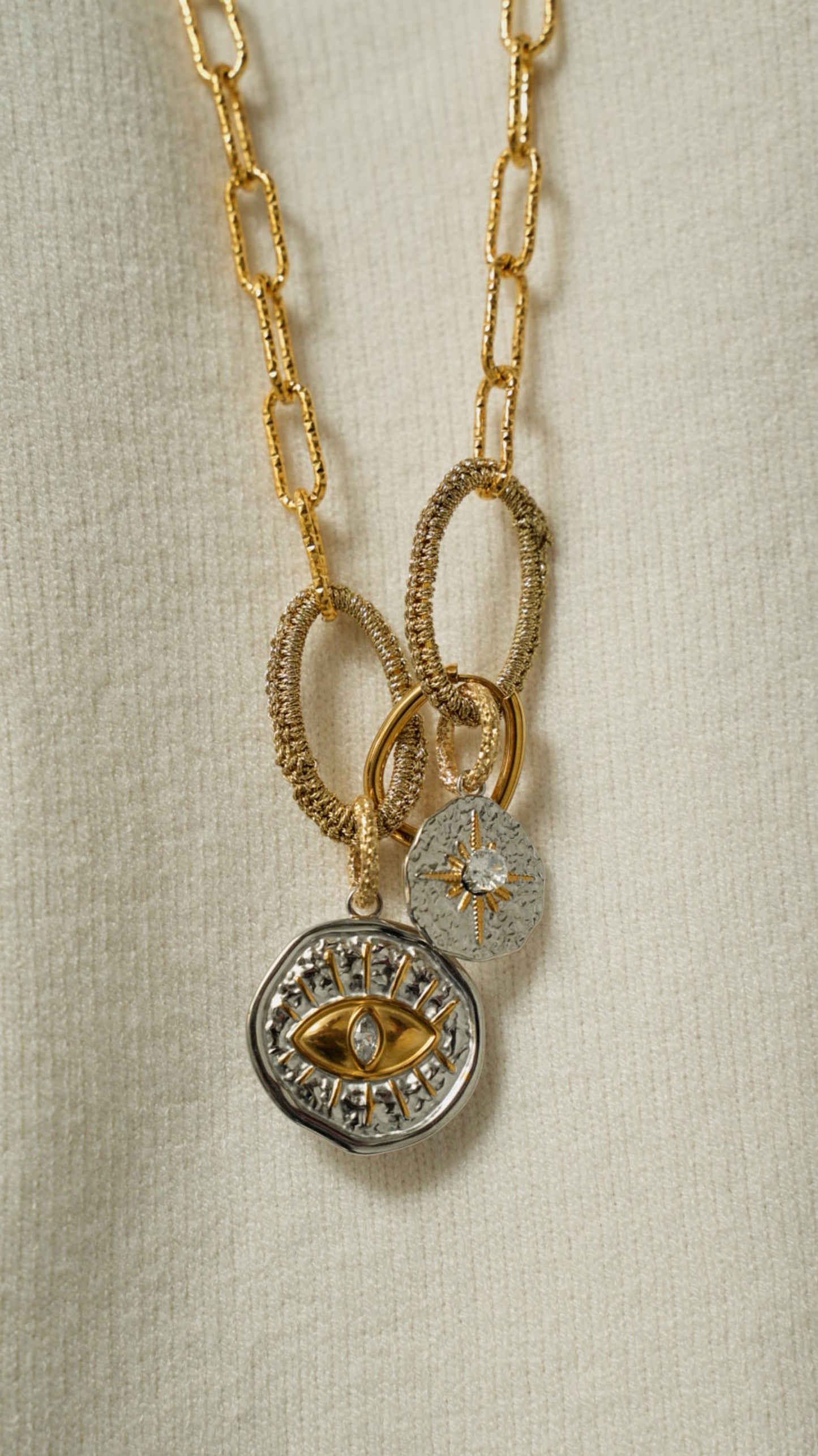 Via Roma - Collana "Occhio Greco"