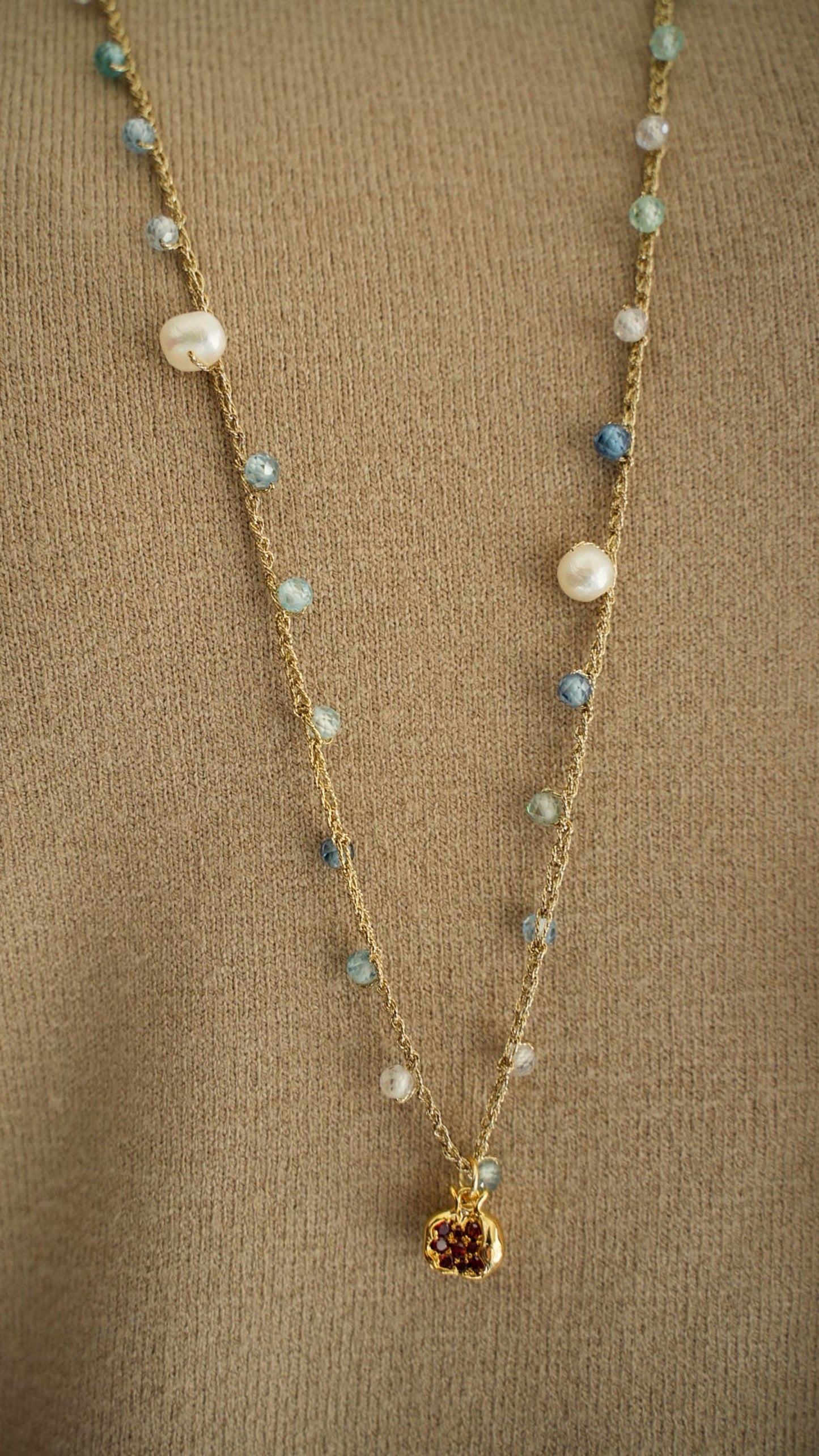 Via Roma - Collana "Melograna"