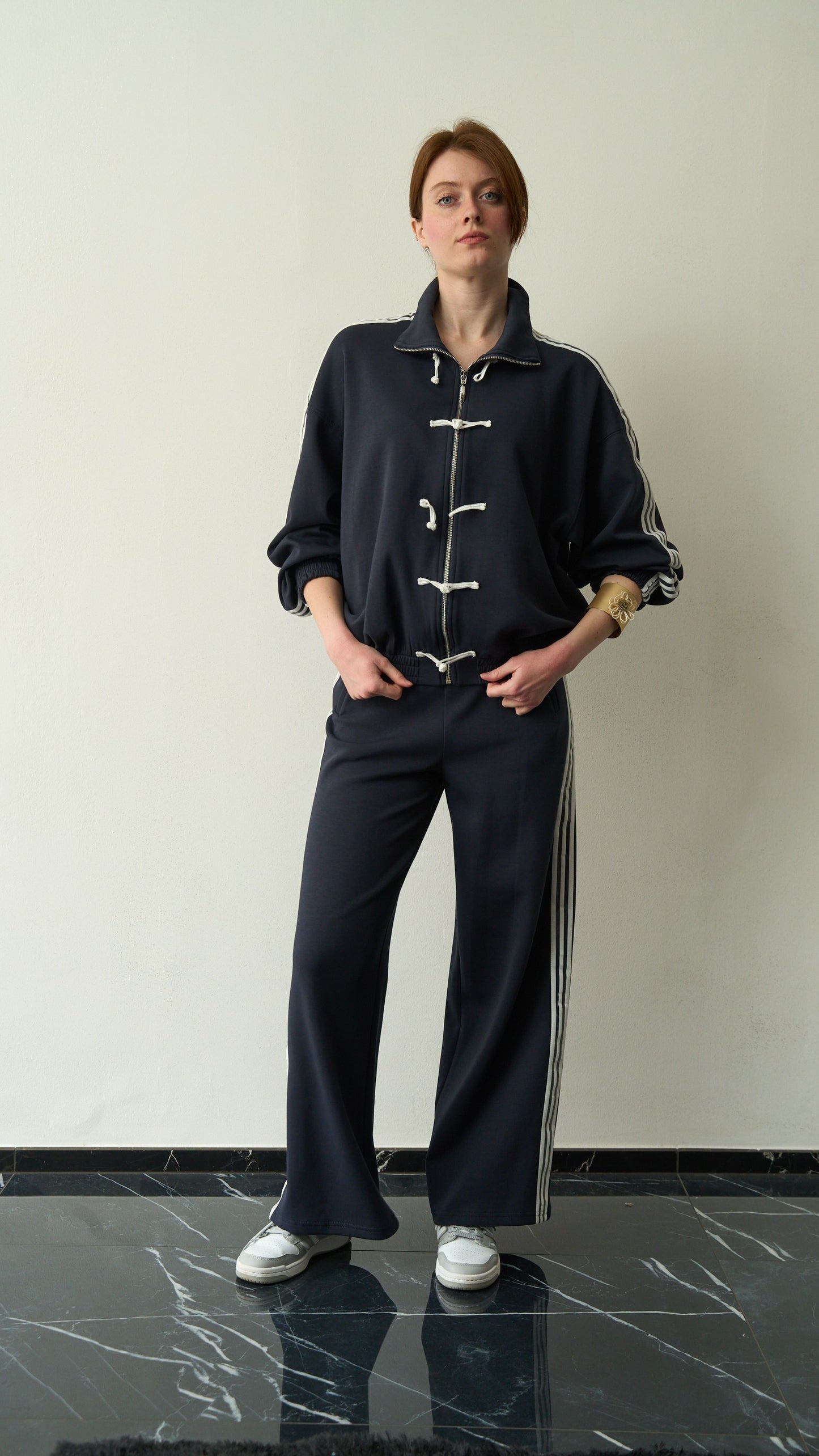 Tensione in - Pantalone blu art. 26P3995