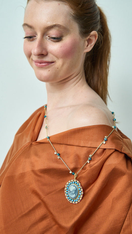 Via Roma - Collana "Cammeo"