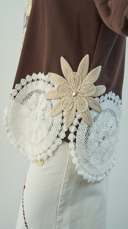 Tensione in - Felpa asimmetrica con toppe ricamate - ART.TETI3419PE26 Marrone - Beige - Bianco - Argento