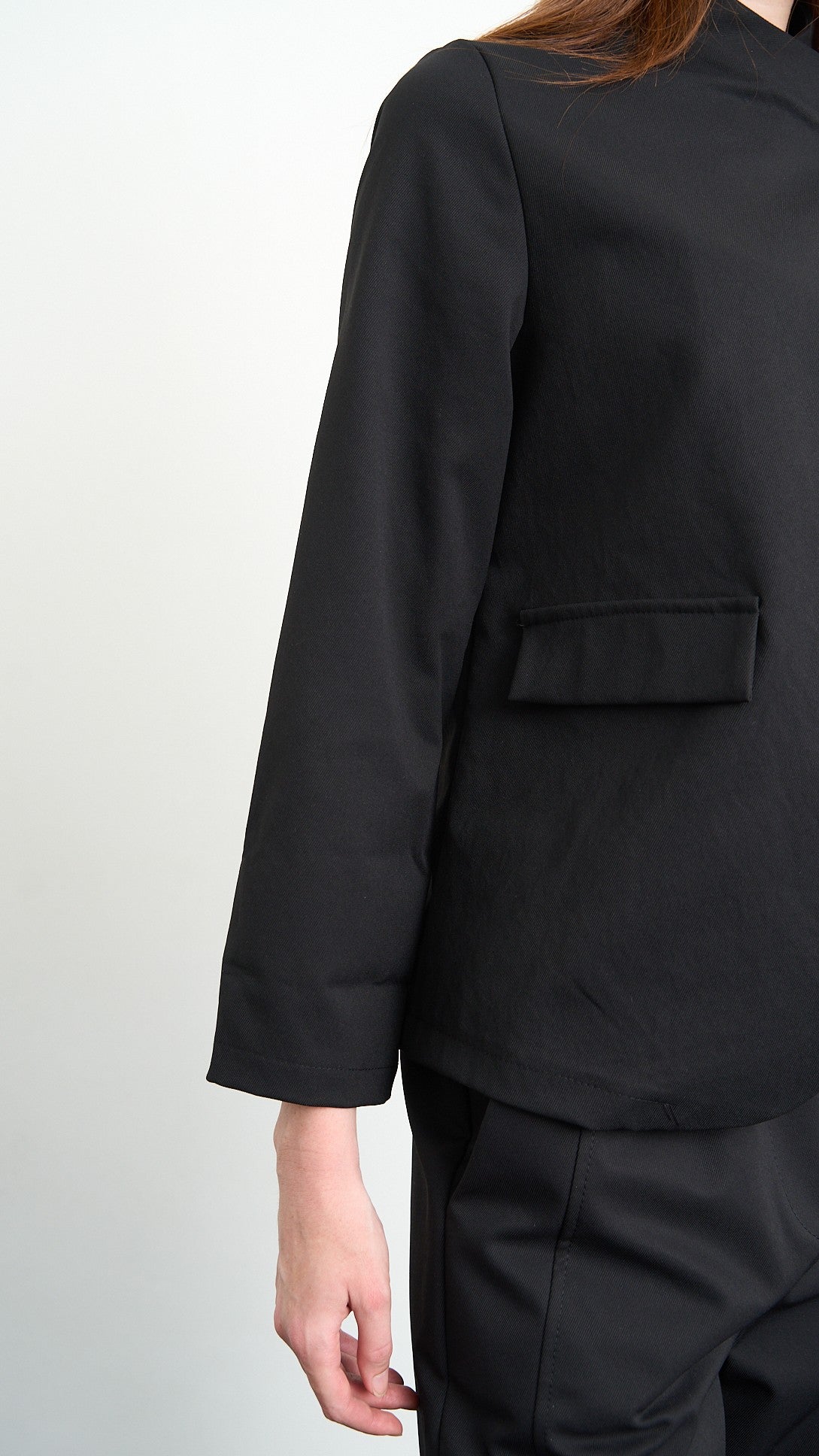 Via Roma - Giacca asimmetrica con collo alto e tasche con pattina - Nero - ART.26AI60001050