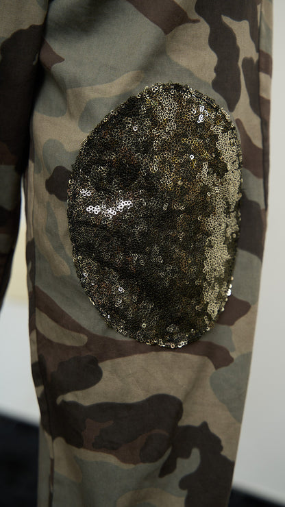 Via Roma - Completo camouflage con toppa e pattine paillettes - Camouflage - ART.26AI10002950