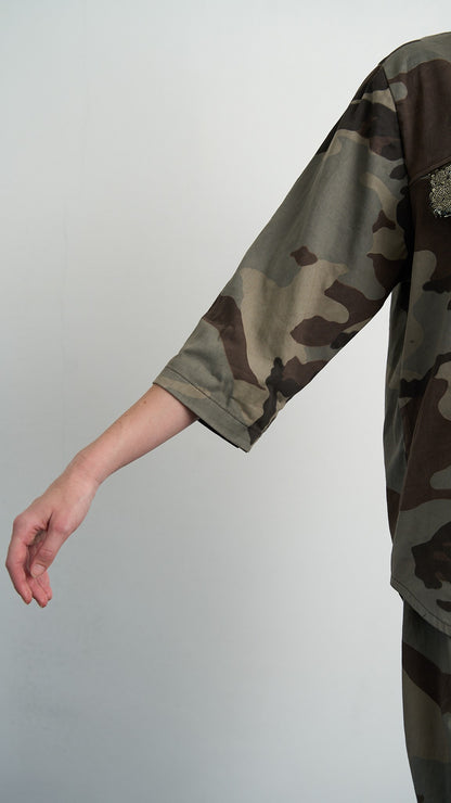 Via Roma - Completo camouflage con toppa e pattine paillettes - Camouflage - ART.26AI10002950