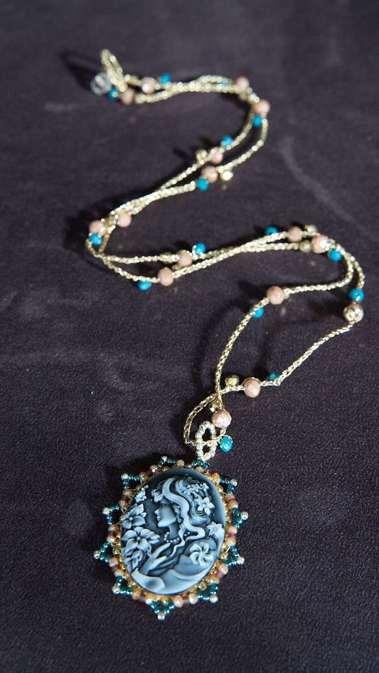 Via Roma - Collana "Cammeo" - Celeste - Dorato - Beige