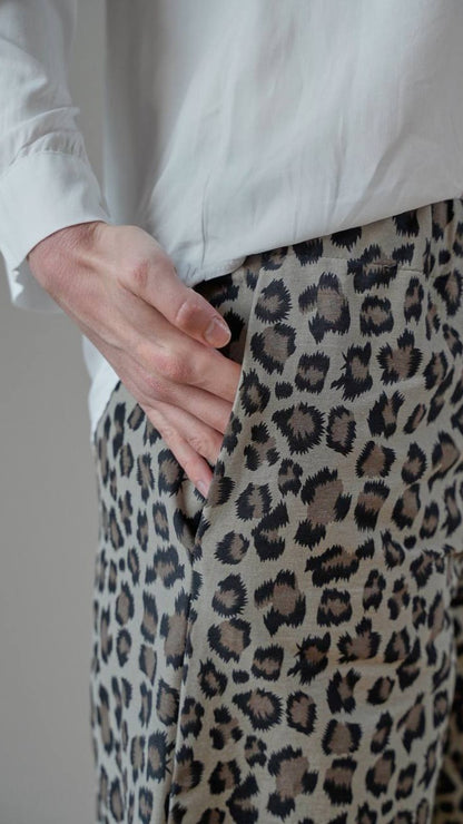 Via Roma - Pantaloni sartoriali ovetto fantasia leopardata con elastico