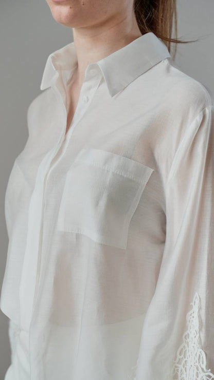 Tensione In - Camicia bianca con bordo manica con intagli - ART. S25C735