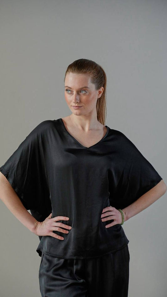 Via Roma - Blusa in tinta unita nero pezzo unico