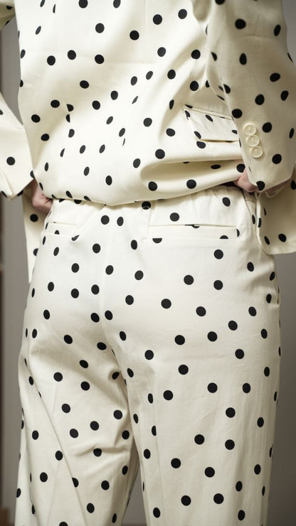 Tensione In - Pantaloni a pois neri con sfondo bianco - ART.TES25P114